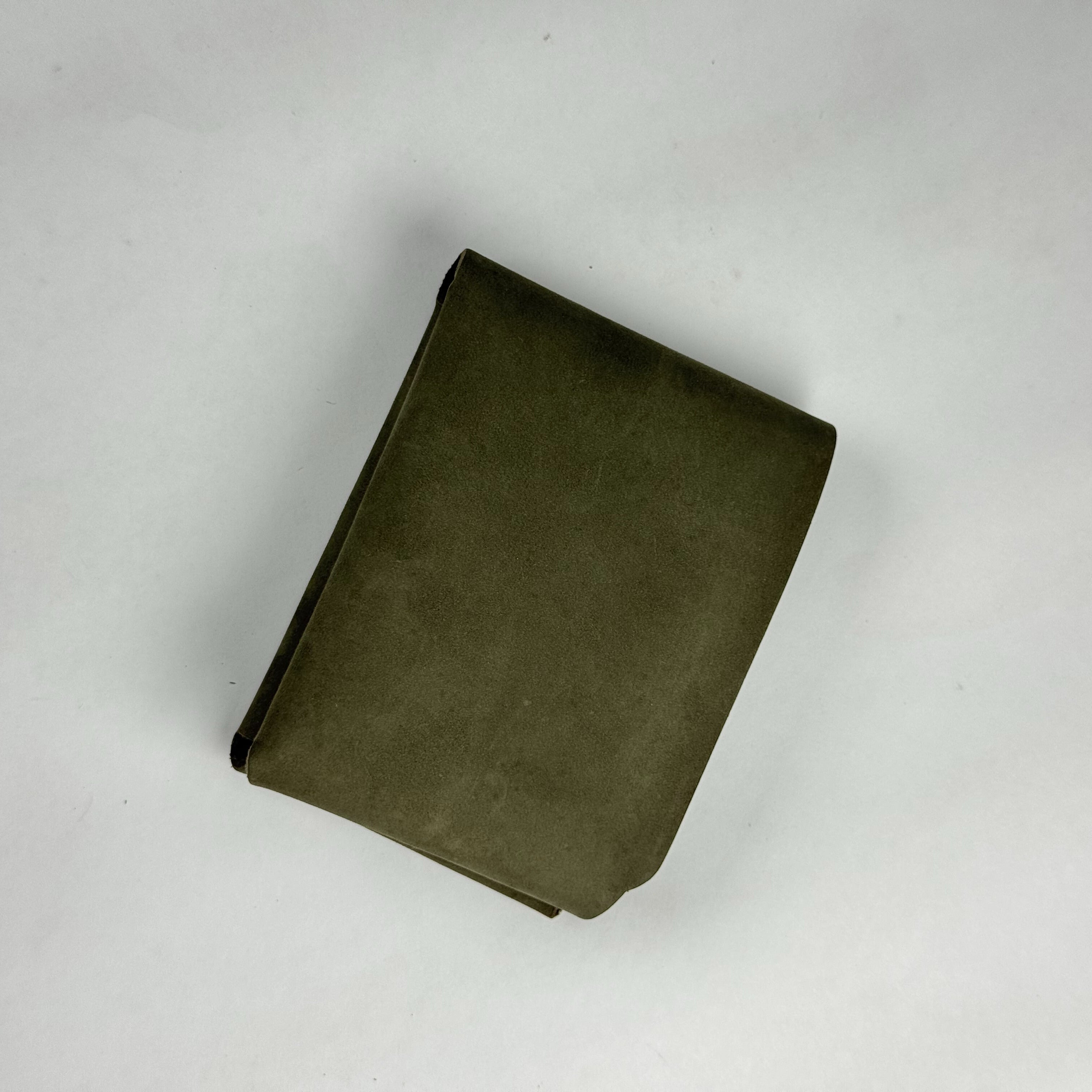Unstitched Premium Leather Wallet – Minimal & Timeless Design