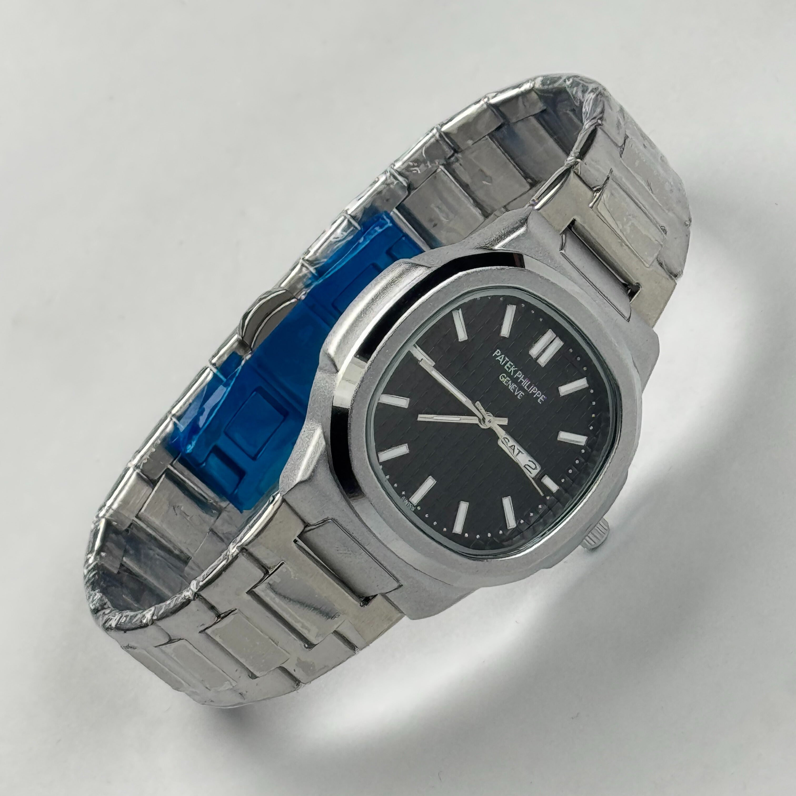 PP Nautilus Black Dial – Luxury Stainless Steel Watch for Men